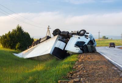 Champaign, IL truck rollover accident lawyer