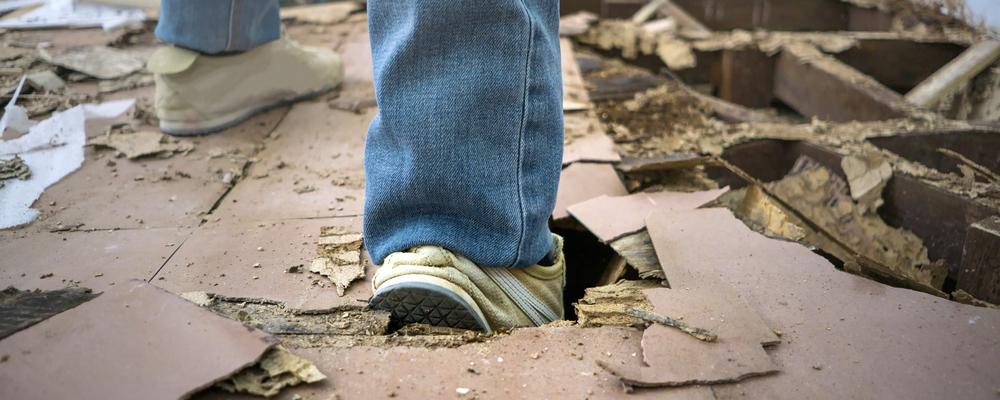 Pekin premises liability lawyer for injuries caused by contractor negligence